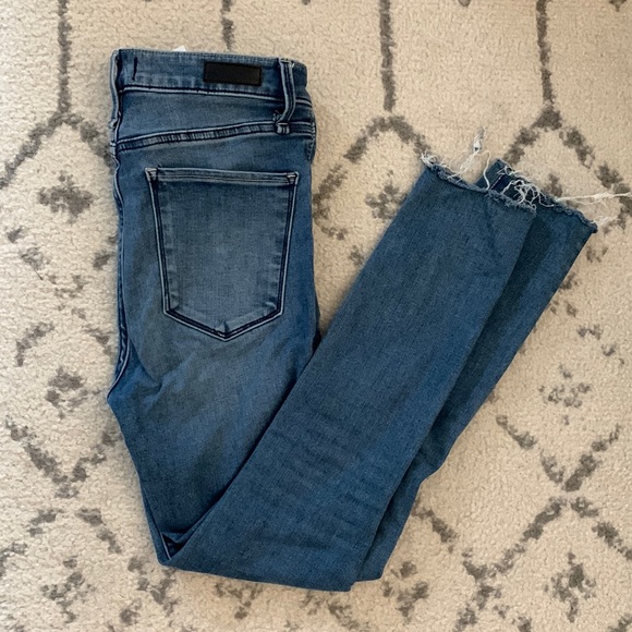 Abercrombie and Fitch high rise ankle skinny jeans - Picture 1 of 3